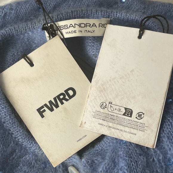 Alessandra Rich Crystal Embellished Ruffled-Neck Crop Knitted Sleeveless Sweater - Picture 14 of 16